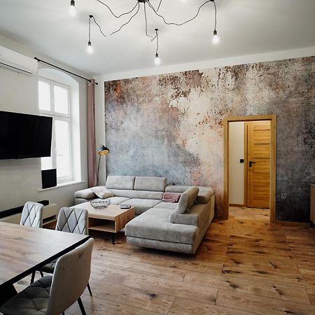 Apartament Novy Drezdenko Ngoại thất bức ảnh